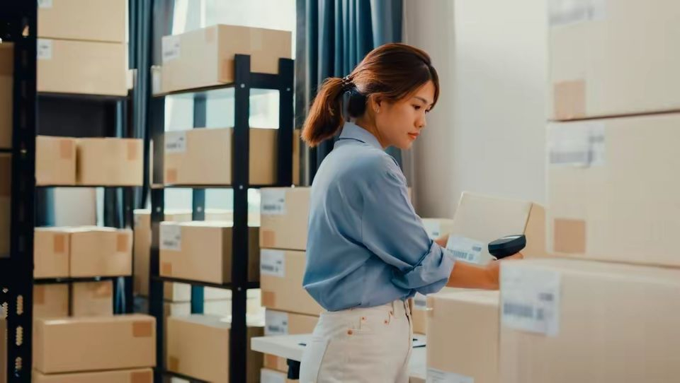 DHL、UPS、FEDEX快递费用比较及优缺点分析